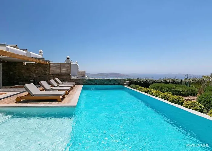 إم - ميكونوس فيلة *