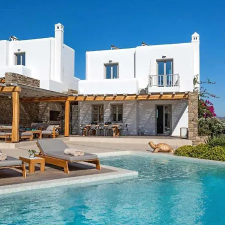 M Mykonos *
