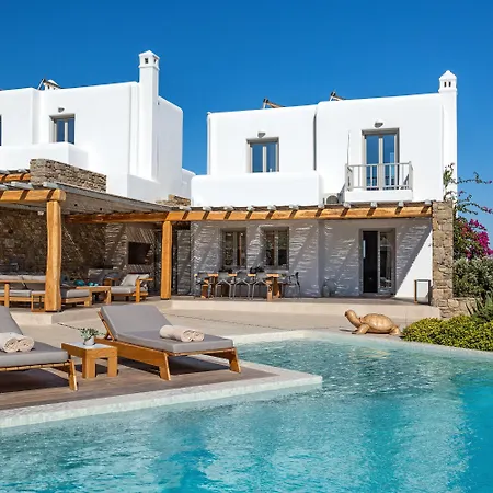M Mykonos *