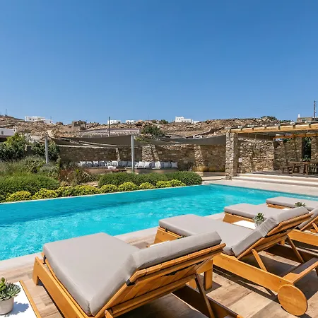 M Mykonos Tourlos